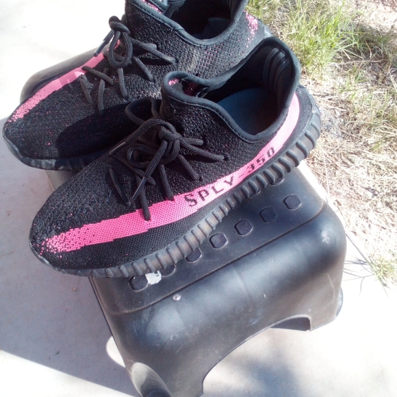 Adidas Yeezy Boost V2